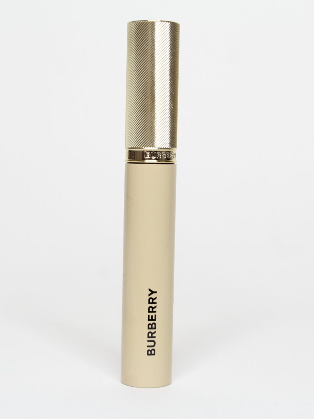 Burberry Beyond Volume Long-Wear Mascara ~ 01 INTENSE BLACK ~ 8mL / .27 Fl Oz
